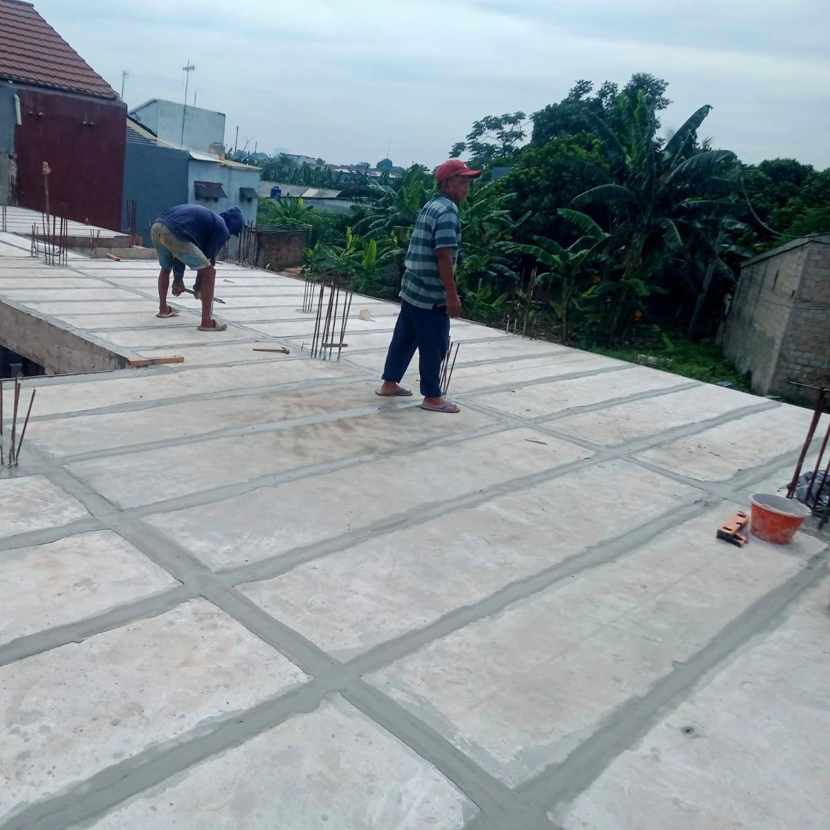 Panel Lantai